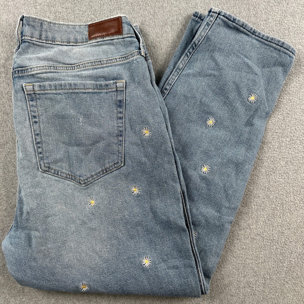 Hollister Jean Women 15R Blue Ultra High-Rise Mom Jean Daisy Embroidered Stretch